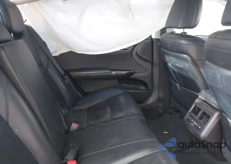 2018 Toyota Avalon Limited z USA, uszkodzony, nr VIN 4T1BK1EBXJU286996